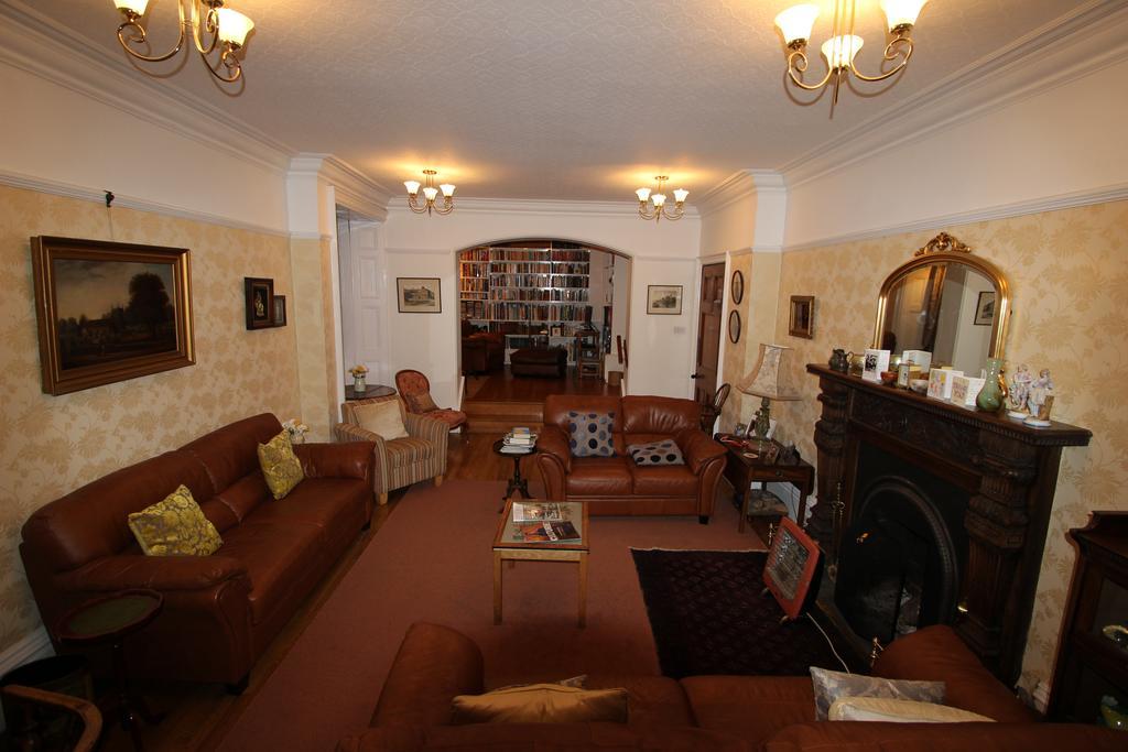 Woodlands Bed & Breakfast Barnt Green Exteriér fotografie